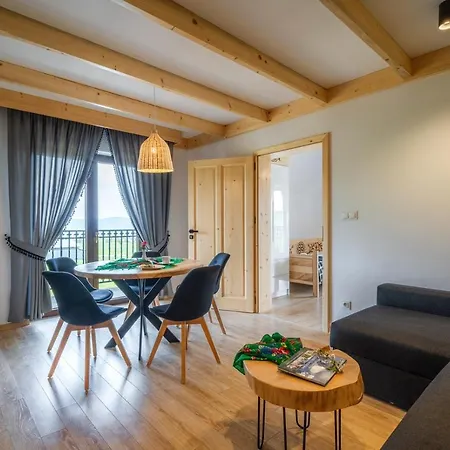 Rabian-ski: Mountain Retreat With Heated Pool & Family Fun Aparthotel Bialka Tatrzanska