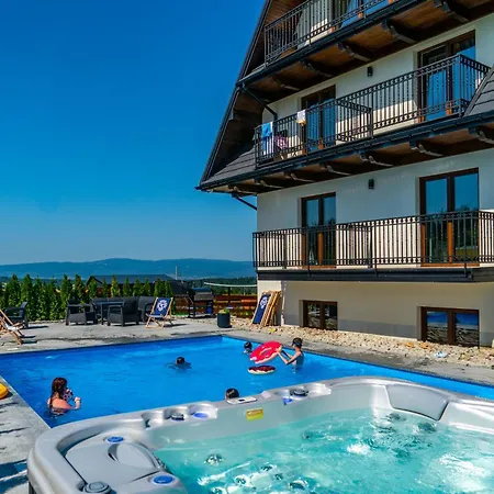 Rabian-ski: Mountain Retreat With Heated Pool & Family Fun Aparthotel