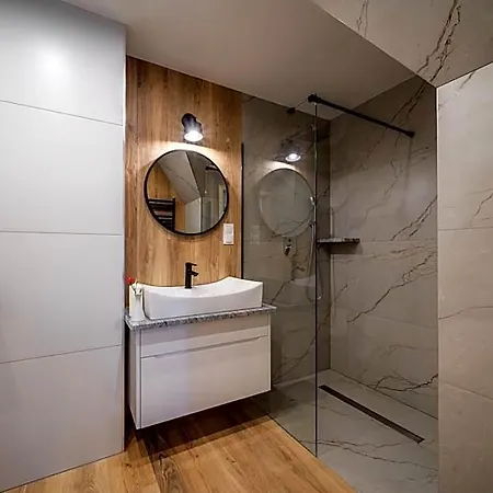Basen Z Podgrzewana Woda Jacuzzi Dmuchaniec Sala Zabaw Wszystko W Cenie Pobytu 4*